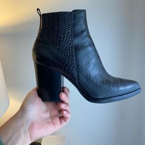 Alva bootie Marc Fisher LTD